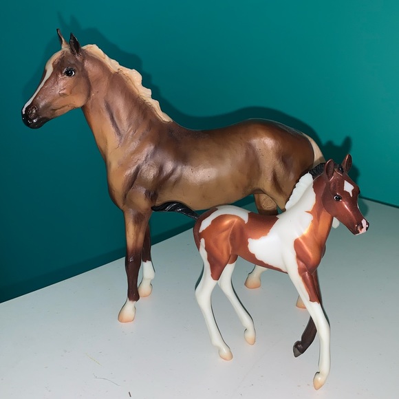 Breyer Other - Breyer Horse Mare and Foal